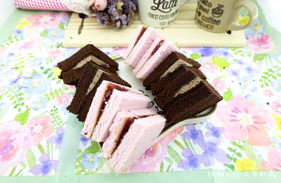 全家FamilyMart》草莓天使蛋糕&重黑巧克力蛋糕 開箱分享