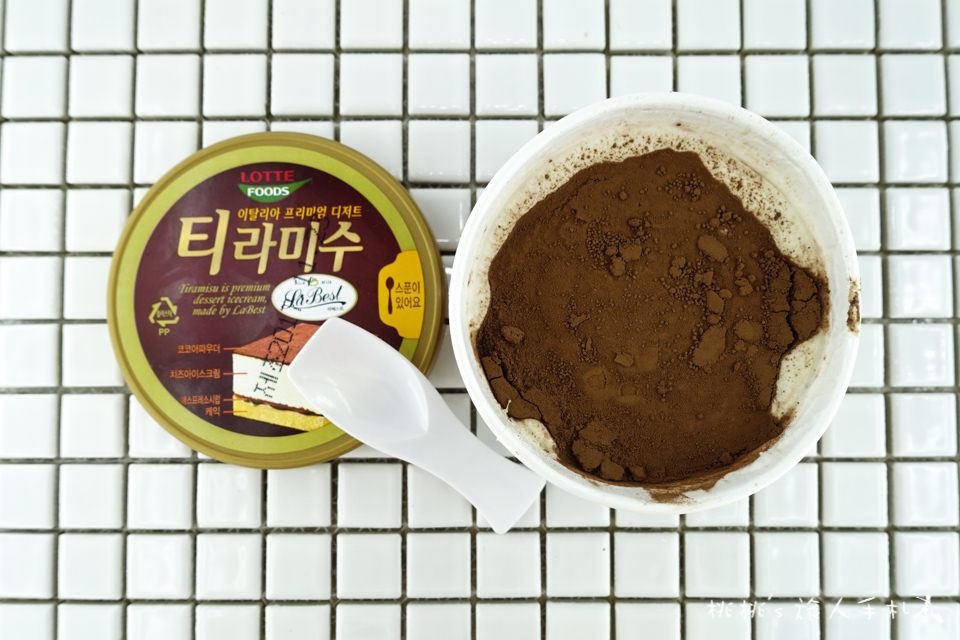 全家FamilyMart》新上市3款日韓冰品開箱│樂天提拉米蘇冰淇淋、格力高果實冰球咖啡歐蕾、巧克力派冰淇淋-香草口味