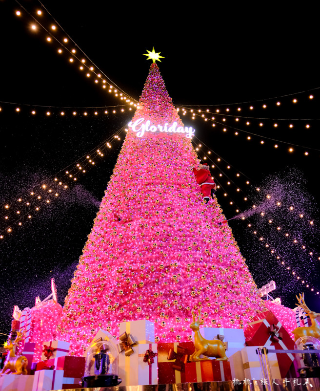 2018聖誕節活動》桃園華泰名品城 聖誕村市集│粉紅聖誕樹下雪了！