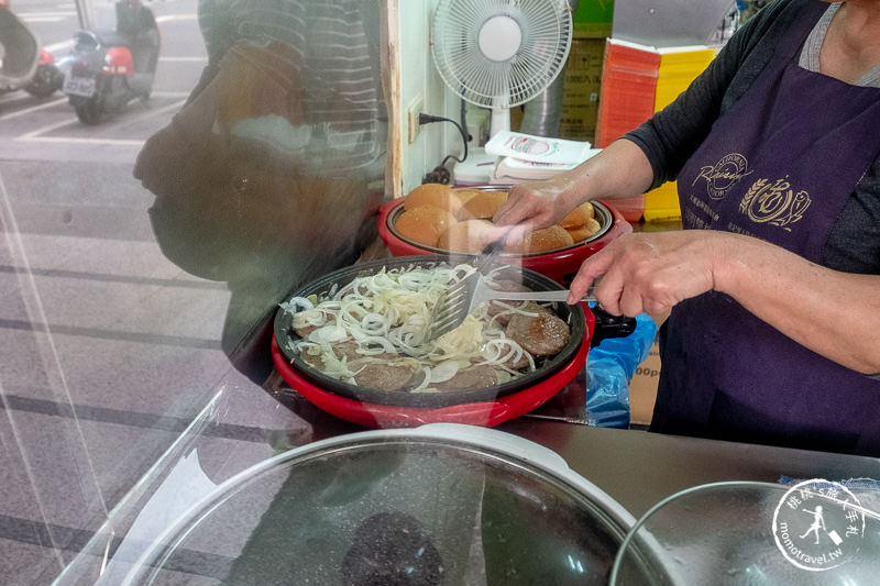 嘉義美食》蓬萊漢堡│在地人吃到大的台灣味點心+菜單價格