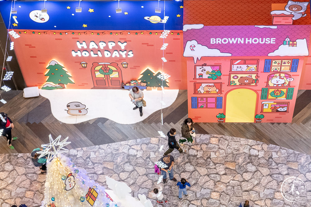 2021聖誕節活動》台茂購物中心-LINE主題裝飾-熊大與兔兔的小鎮派對│聖誕樹.活動時間.交通停車介紹
